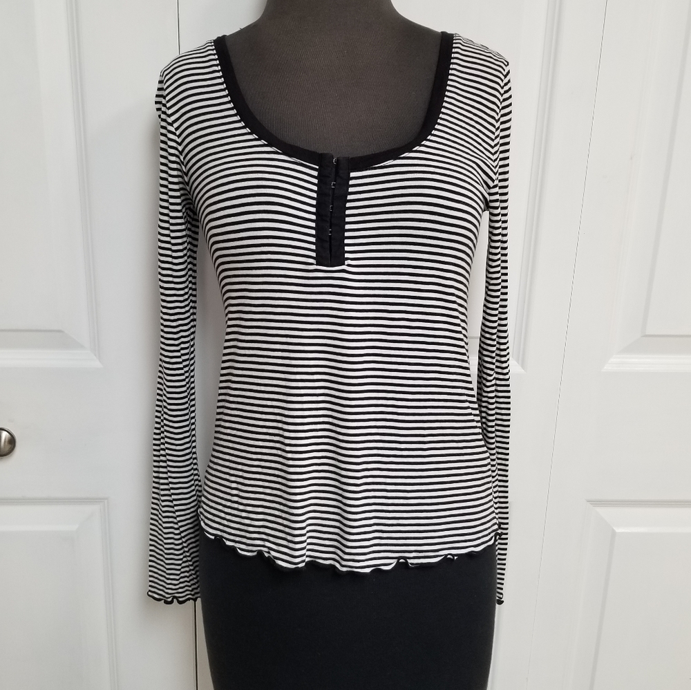 🛍 Authentic American Heritage Woman's XS Top